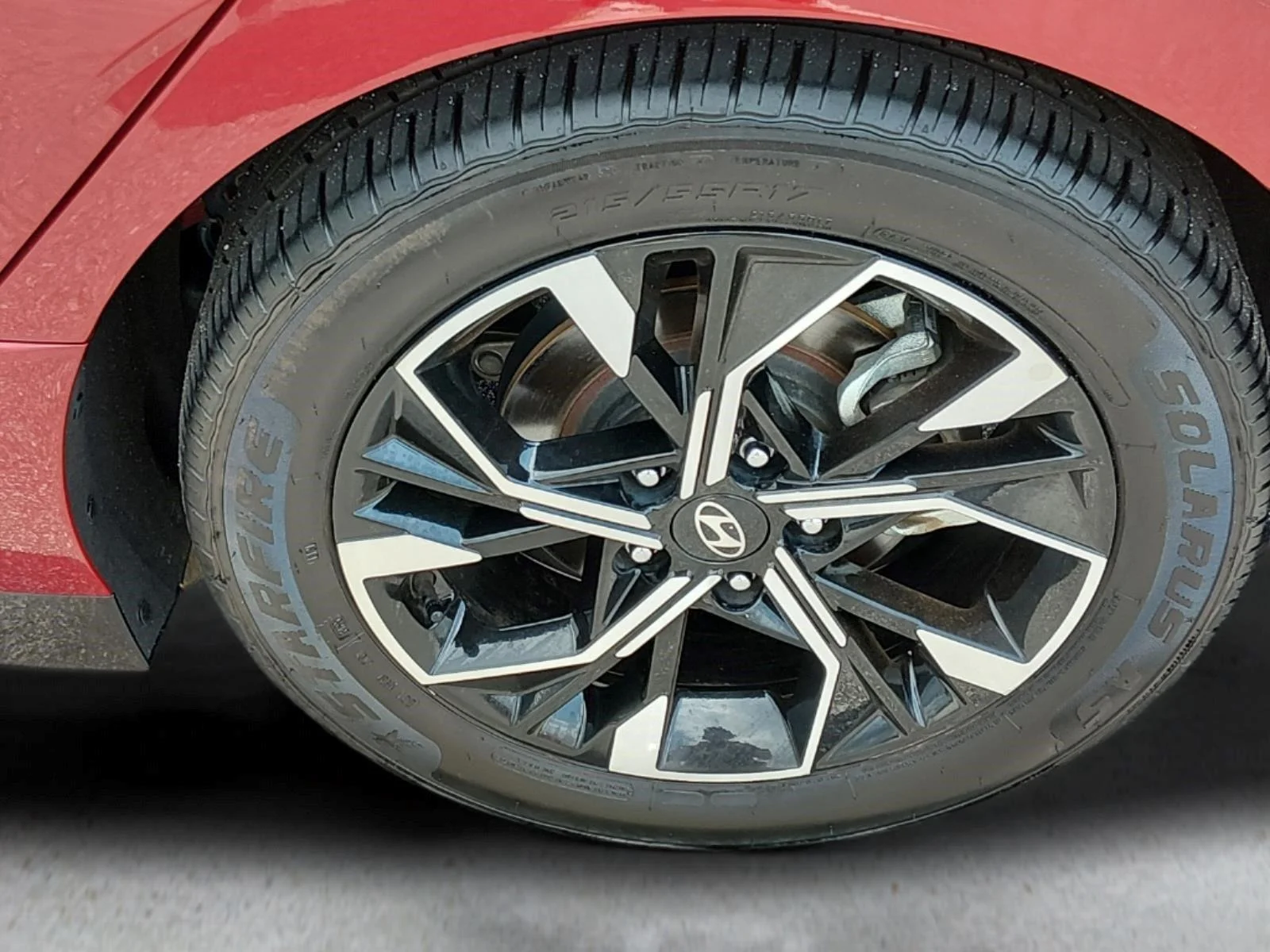 Used 2025 Ultimate red Hyundai SEL image 12