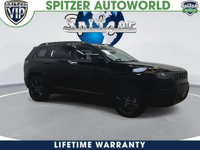 New 2026 Diamond Black Crystal Pearlcoat Jeep Laredo image 3