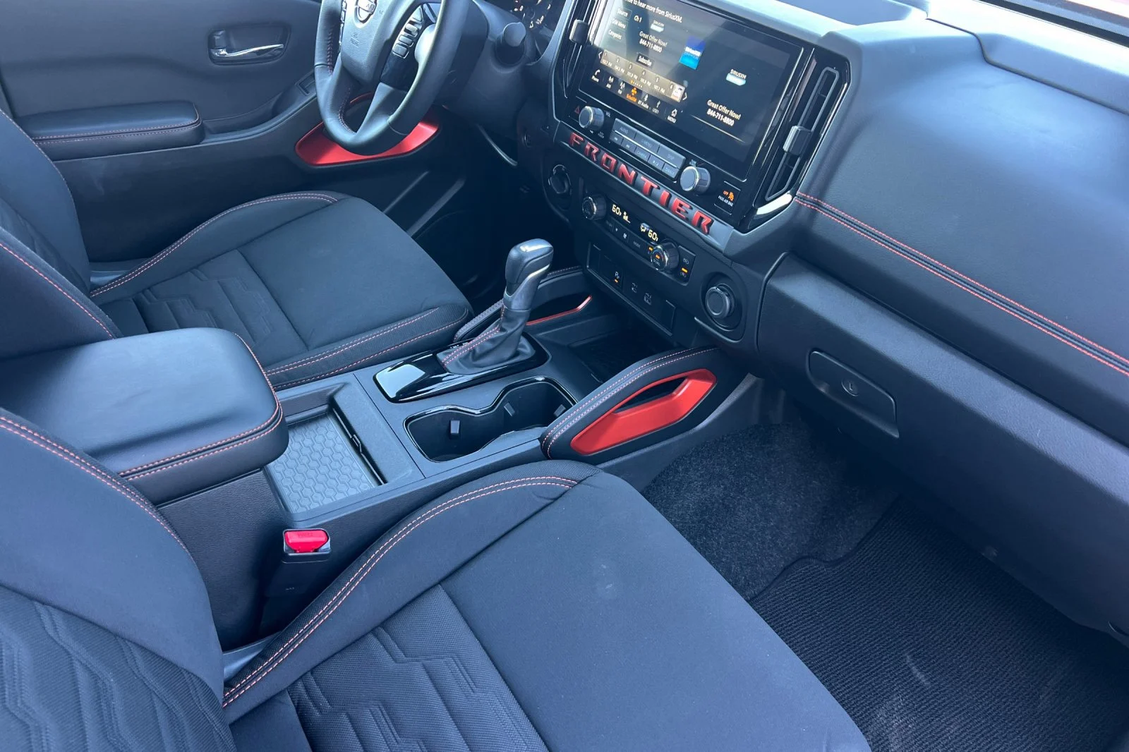 2025 Nissan Frontier PRO-4X - Photo 15