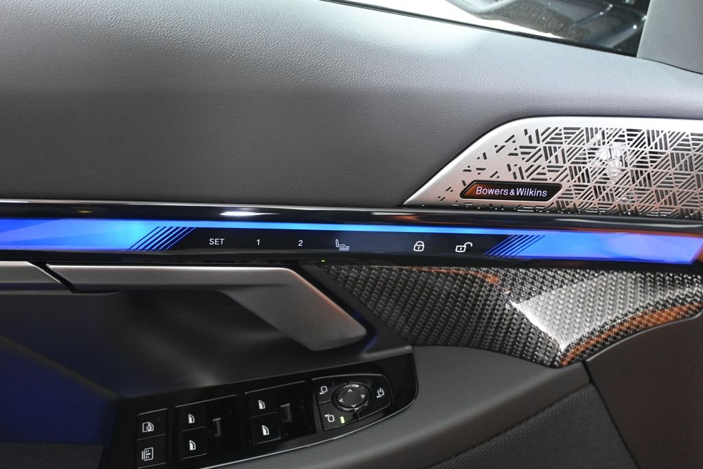 New 2026 Storm Bay Metallic BMW Base image 30