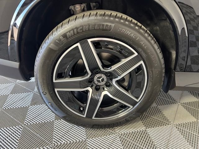 New 2026 Black Mercedes-Benz GLC 300 image 44