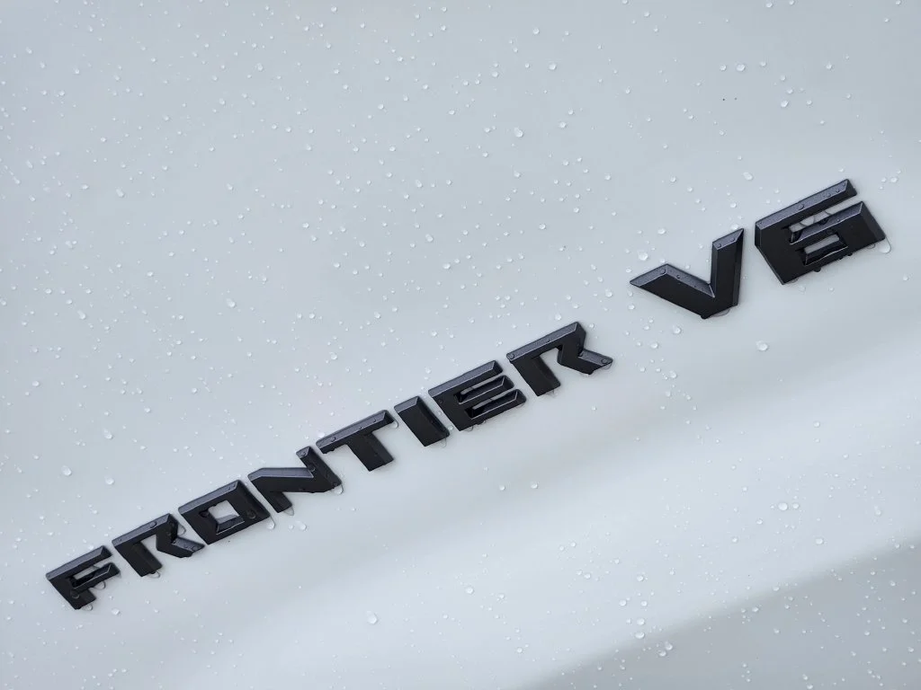 New 2027 Glacier White Nissan Crew Cab SV image 7