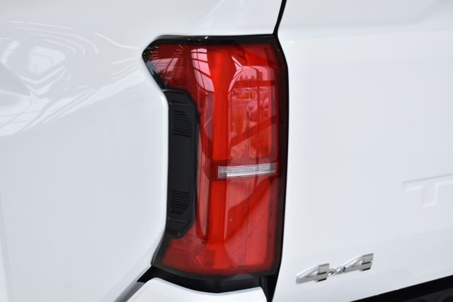 Used 2025 White Toyota SR5 image 7