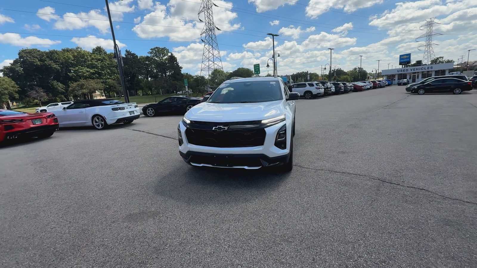 Used 2025 Iridescent Pearl Tricoat Chevrolet RS image 3