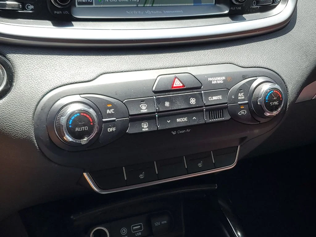 Used 2017 Black Kia SX image 29