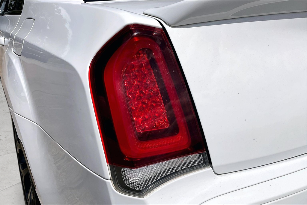 Used 2019 White Chrysler S image 30