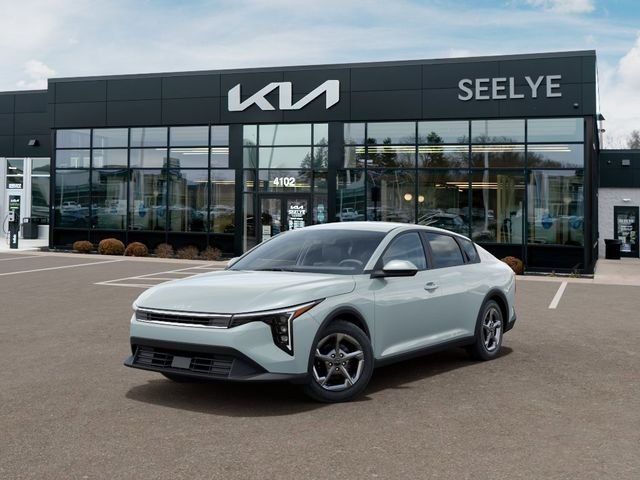 2026 Kia K4 LXS AT's photo
