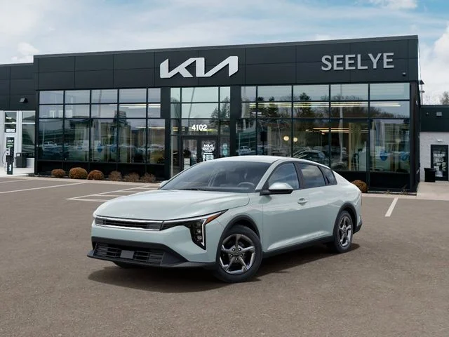 2026 Kia K4 LX AT's photo