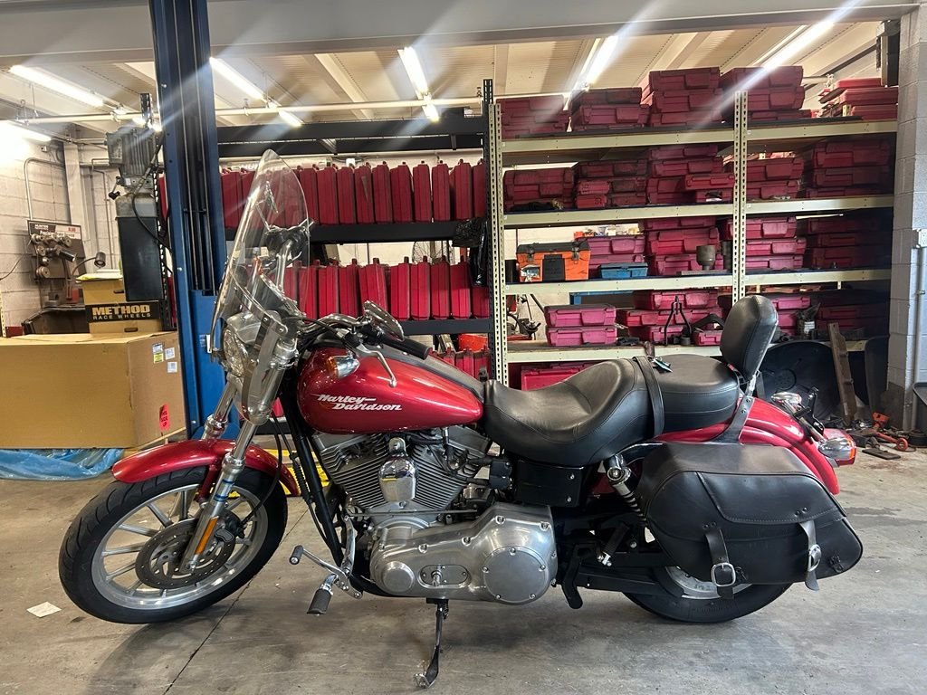 Used 2004 Red Harley-Davidson  image 4