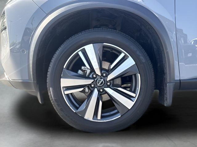 Used 2023 Gray Nissan SL image 25