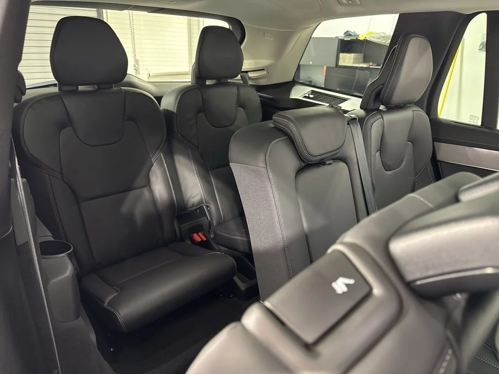 New 2026 Onyx Black Metallic Volvo T8 Ultra image 26