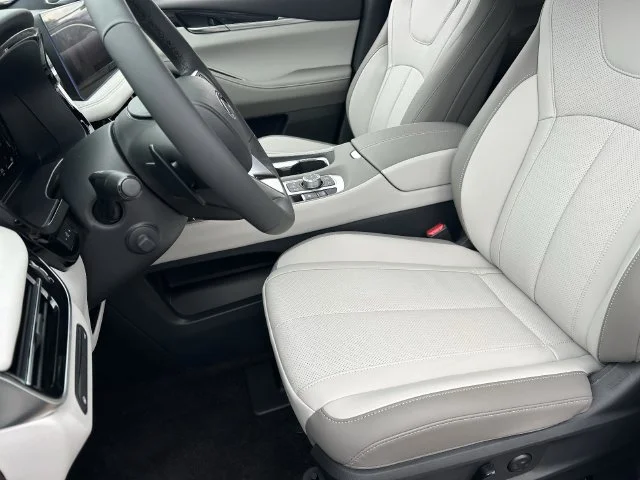 New 2027 RADIANT WHITE INFINITI Sport AWD image 21