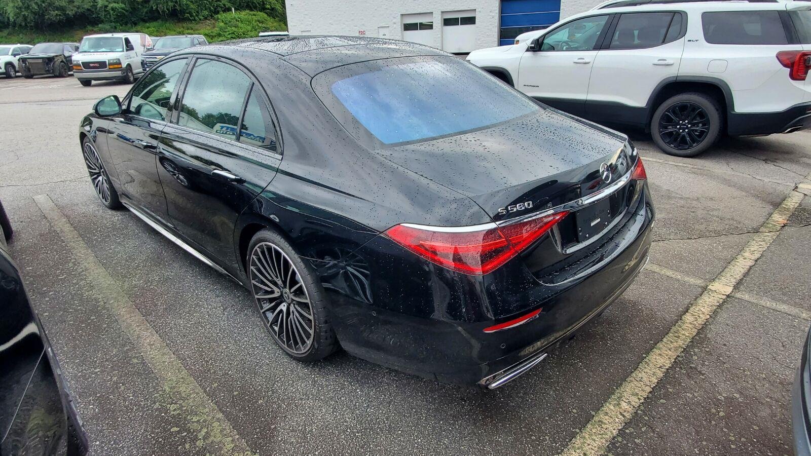 Used 2024 Black Mercedes-Benz S 580 image 8