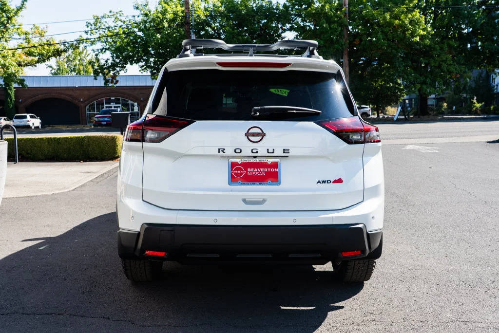 New 2026 Everest White Pearl TriCoat Nissan Rock Creek® image 5