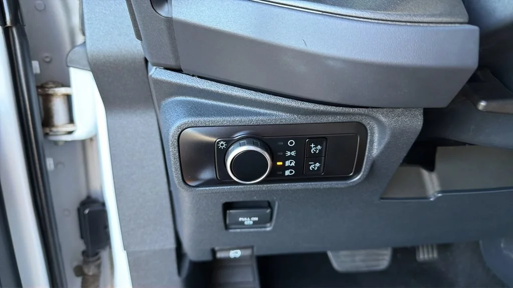 Used 2025 White Ford Big Bend image 26