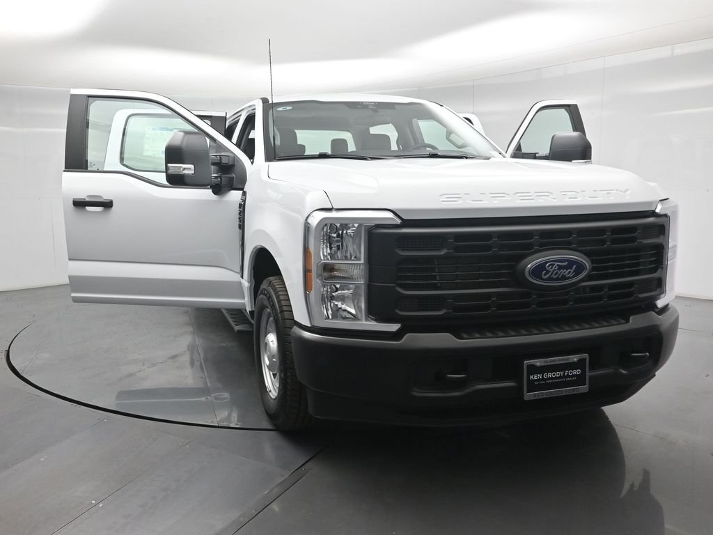 New 2026 Oxford White Ford XL image 26