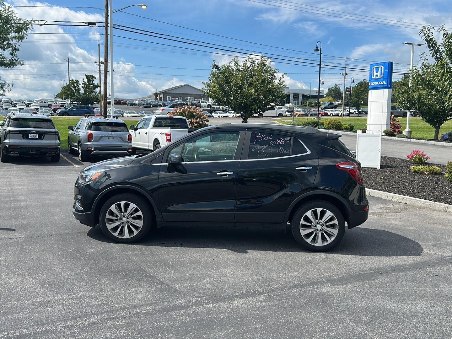 Used 2020 Ebony Twilight Metallic Buick Preferred image 8