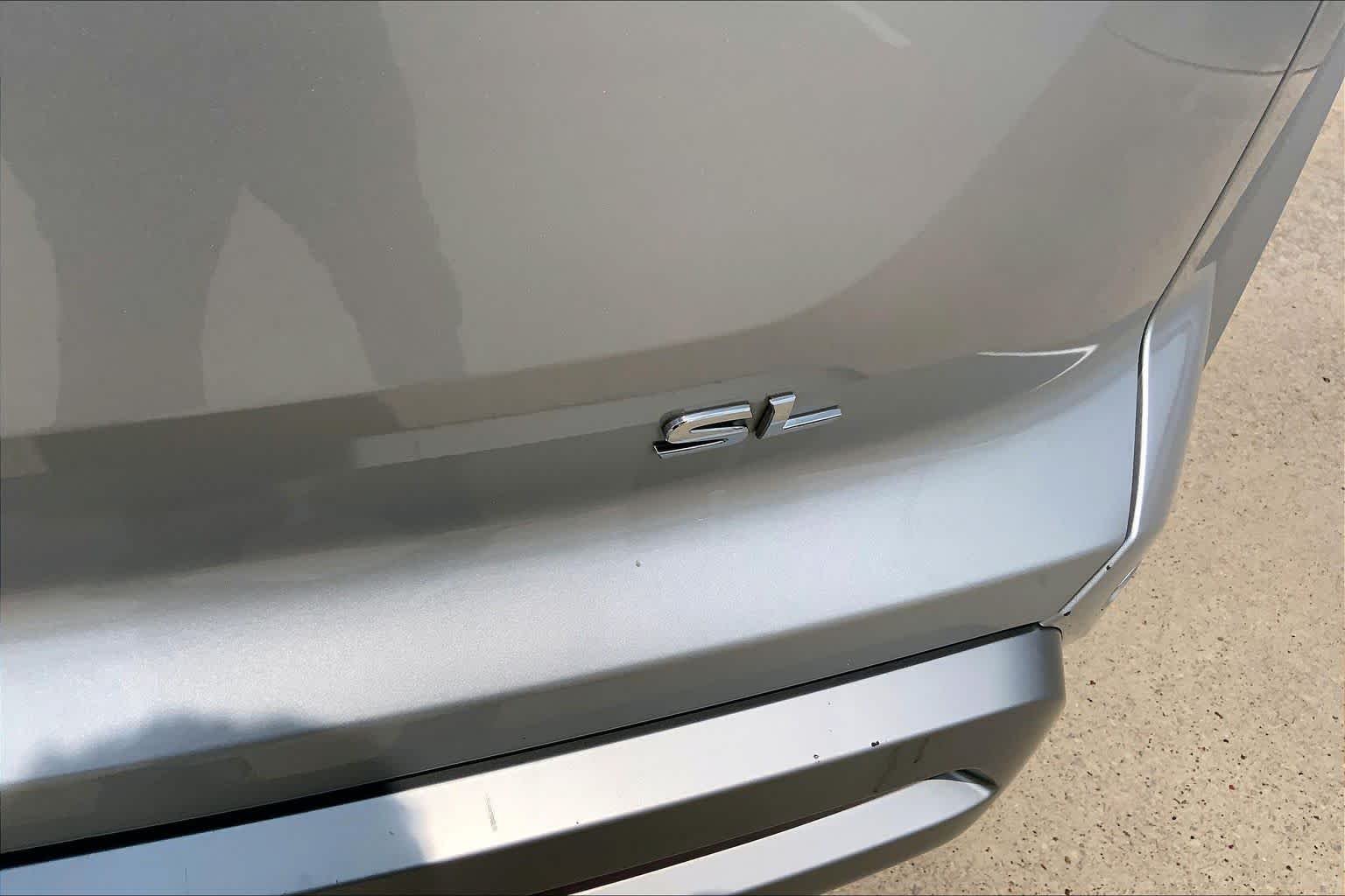 Used 2025 Brilliant Silver Metallic Nissan SL image 10