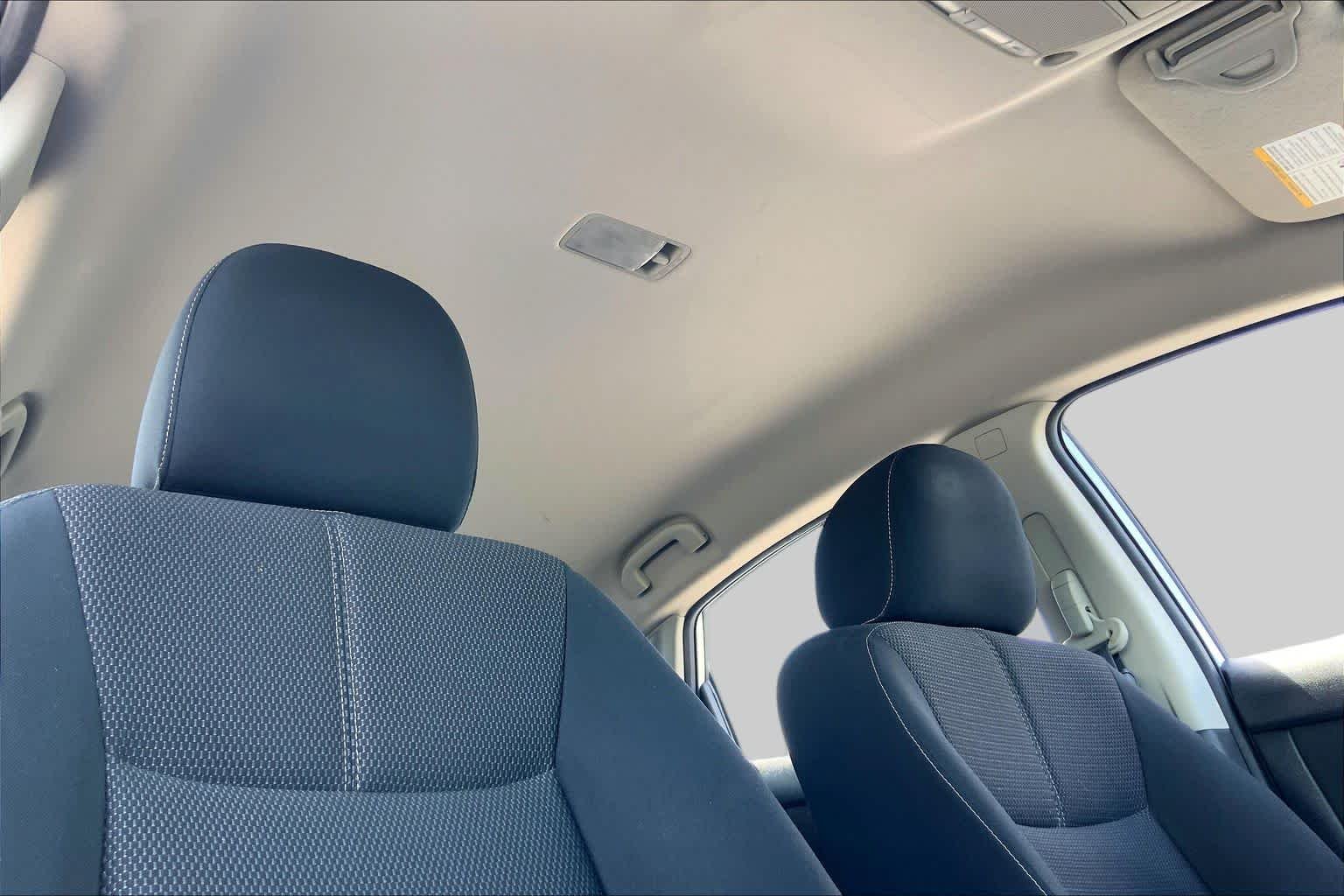 Used 2017 Brilliant Silver Nissan S image 14
