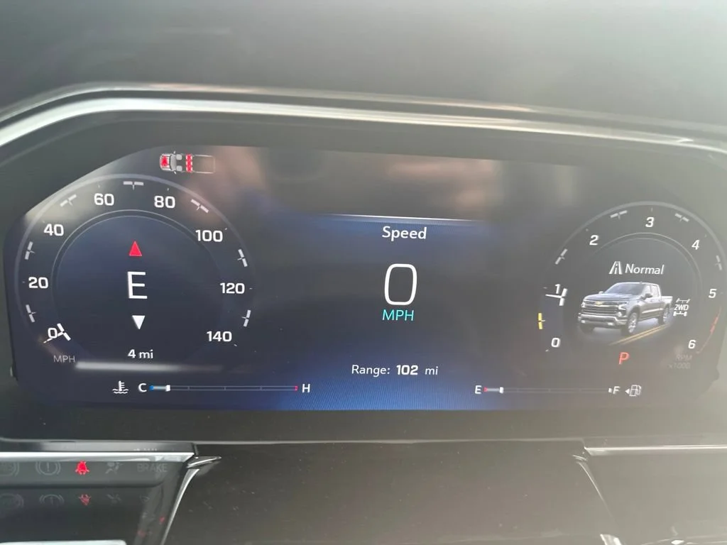 New 2026 Summit White Chevrolet LT image 13