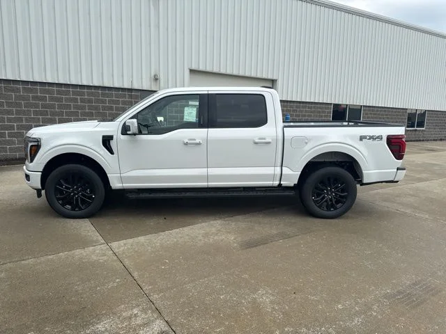 New 2026 Oxford White Ford Lariat® image 43