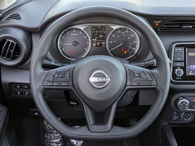 2025 Nissan KICKS PLAY Base - Photo 8