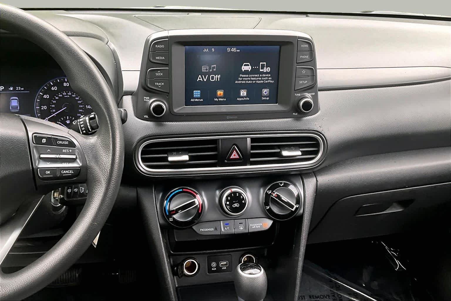 Used 2018 Thunder Gray Hyundai SE image 7