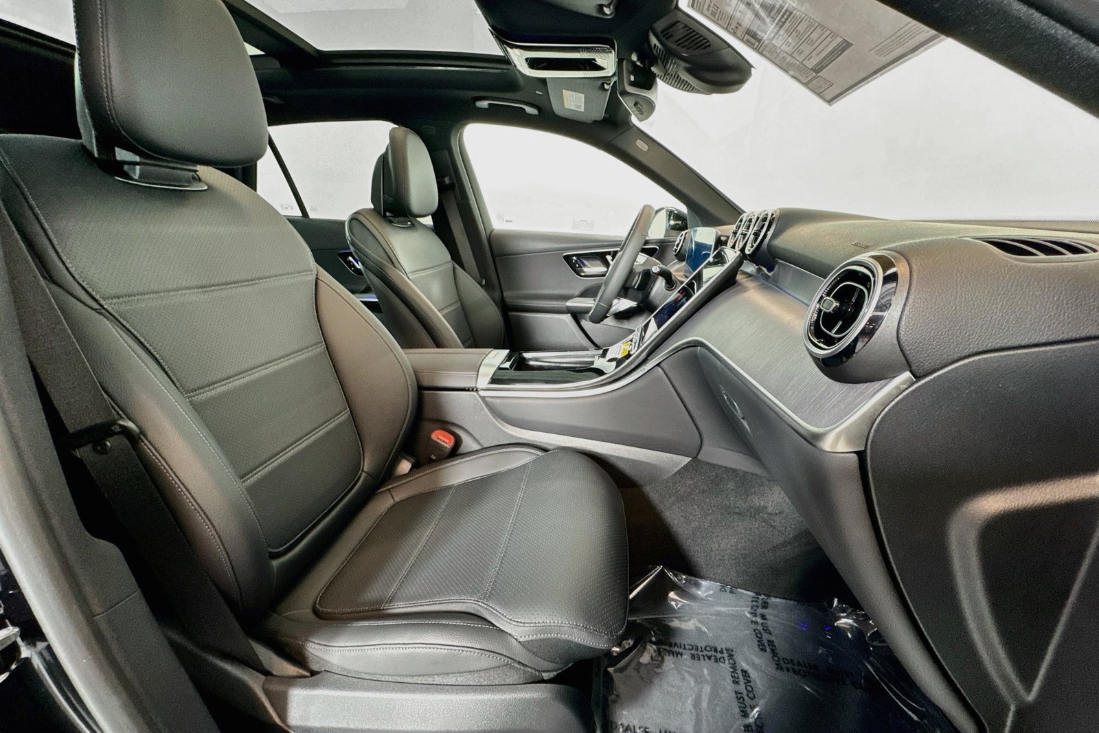 New 2026 Black Mercedes-Benz GLC 300 image 26