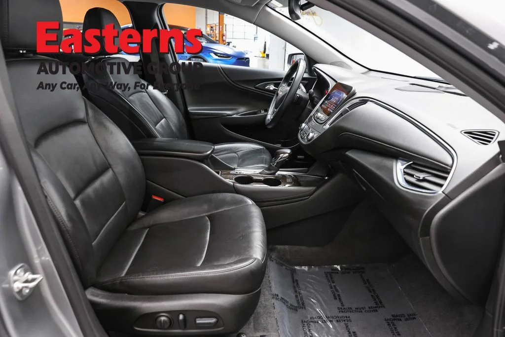 Used 2024 Gray Chevrolet LT image 26
