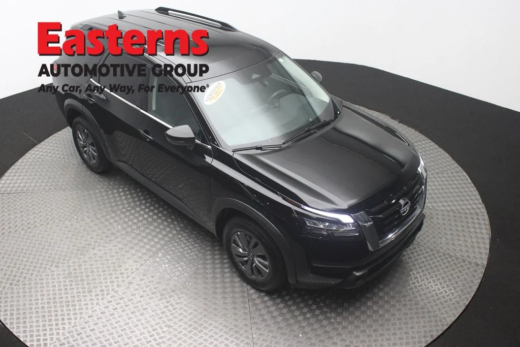 Used 2025 Black Nissan SV image 3