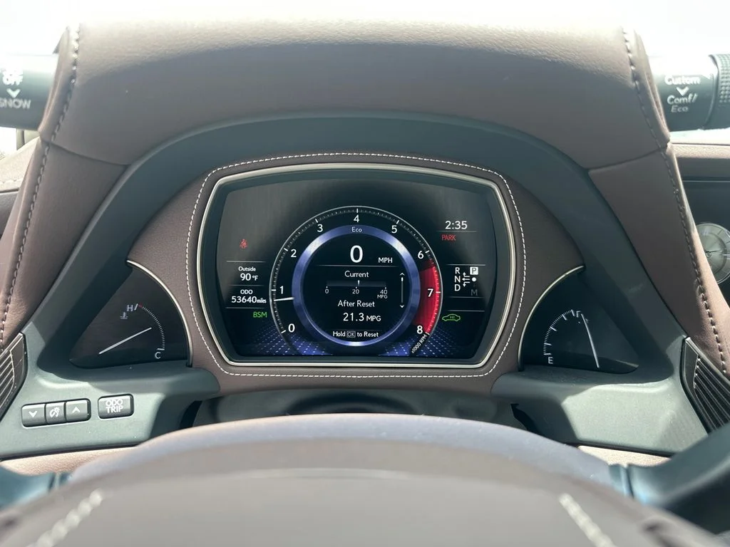Used 2018  Lexus 500 Base image 22