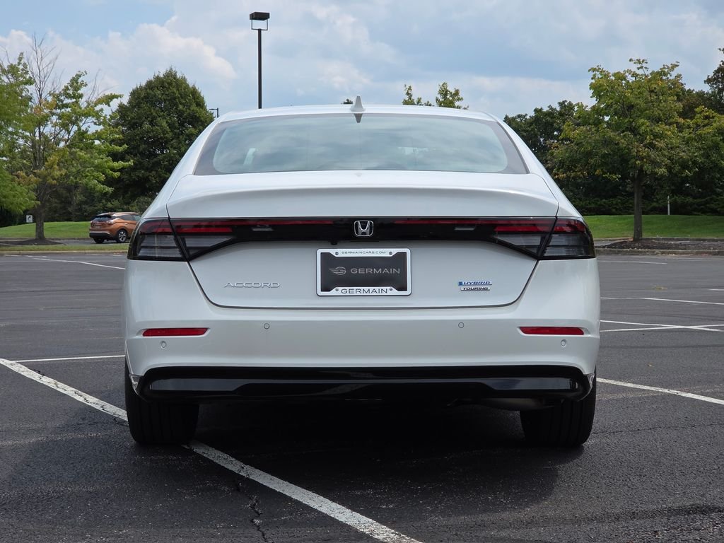 New 2026 Platinum White Pearl Honda Touring image 25