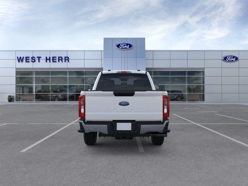 New 2026 Oxford White Ford F-250® XLT image 5