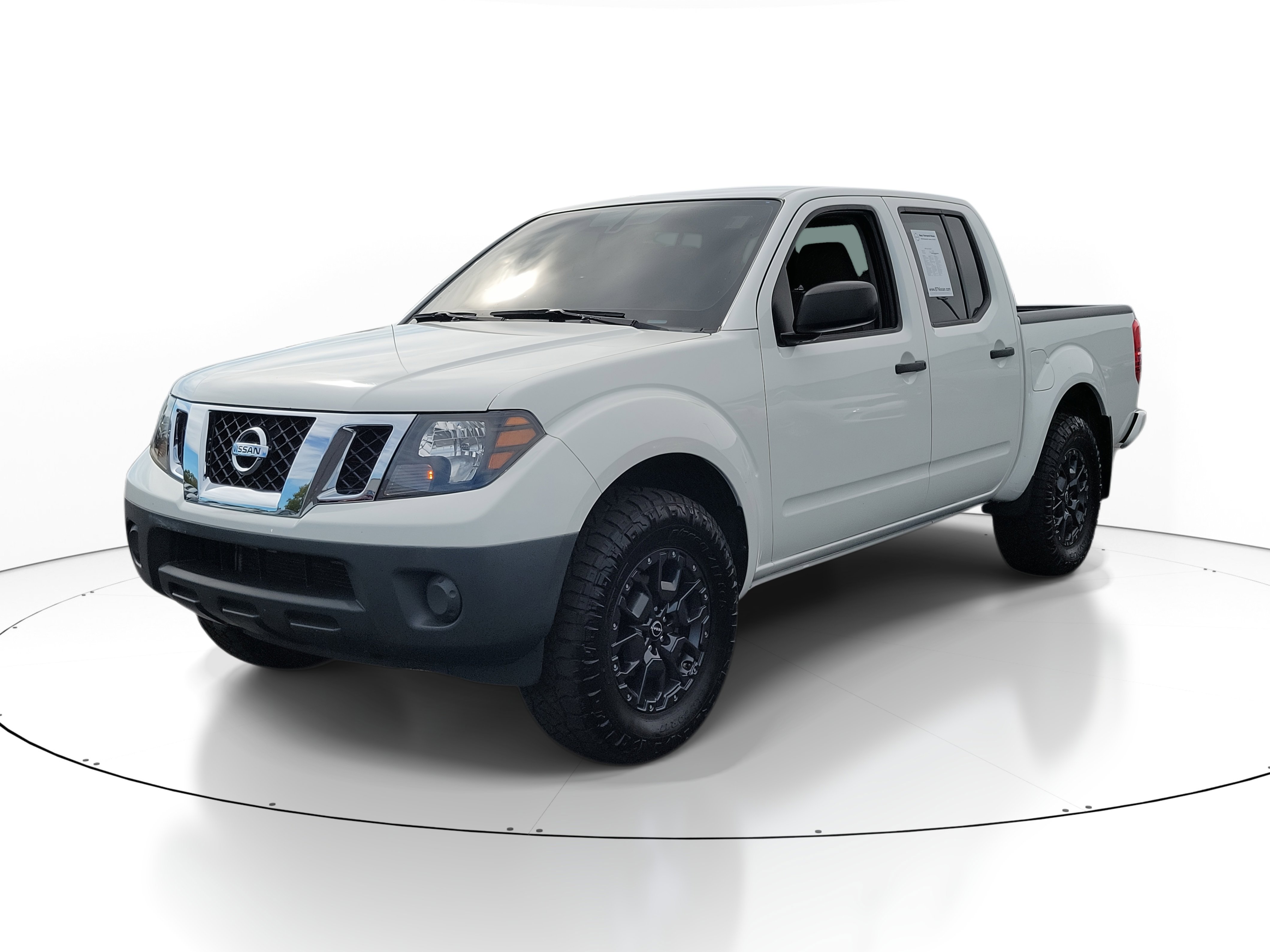 2019 Nissan Frontier S photo 2