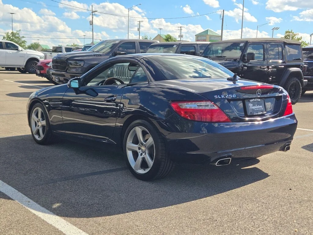 Used 2012 Blue Mercedes-Benz SLK 250 image 12