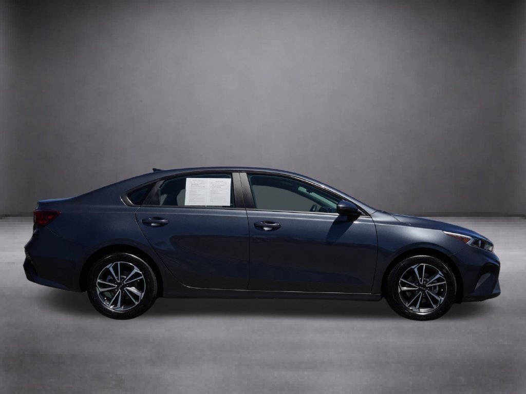 Used 2024 Gray Kia LXS image 2