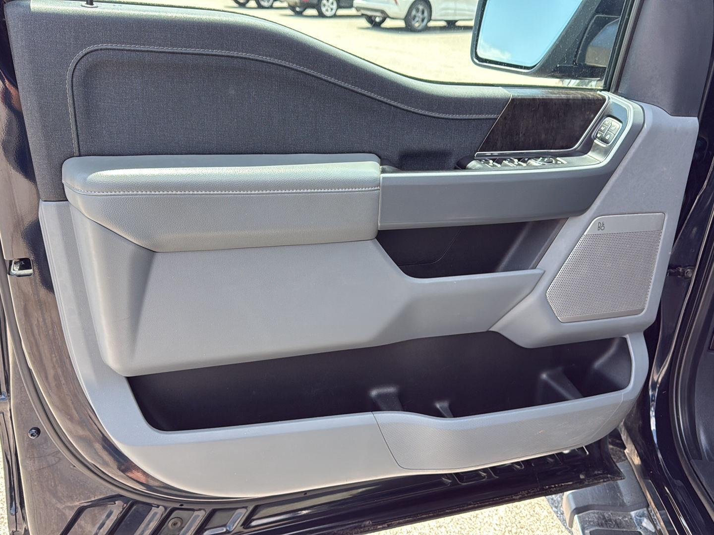 Used 2021 Antimatter Blue Ford LARIAT image 21