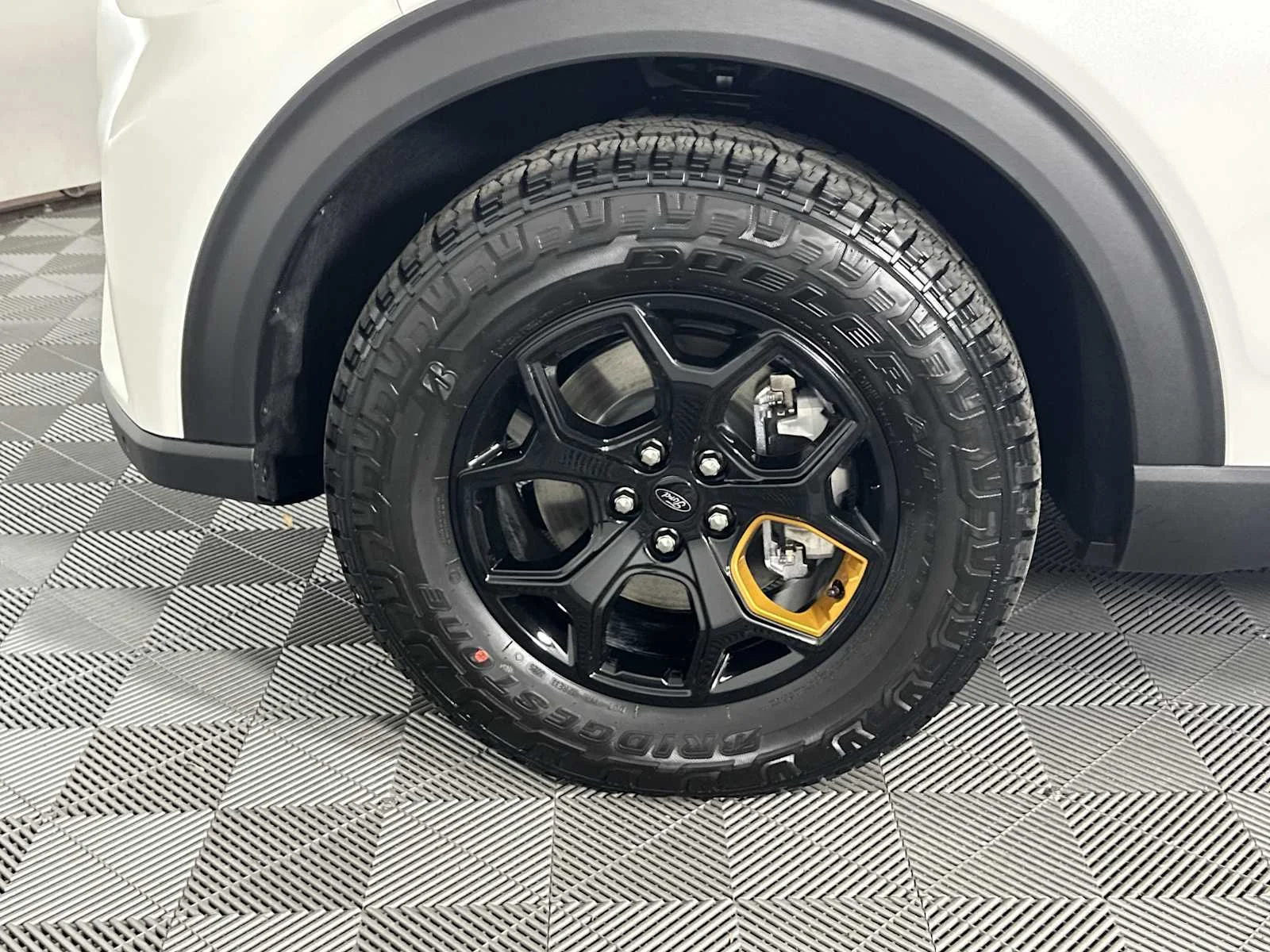 New 2026 Star White Metallic Tri-Coat Ford Tremor image 12