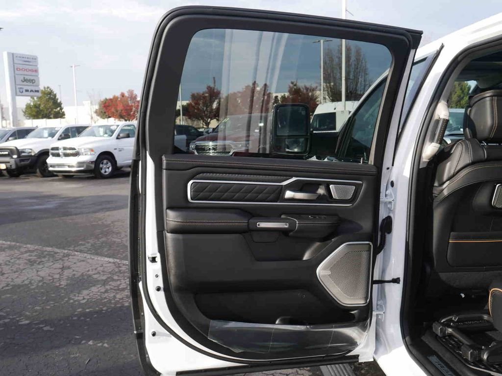 New 2026 Ivory White Tri-Coat Pearl-Coat Exterior Paint RAM  image 18
