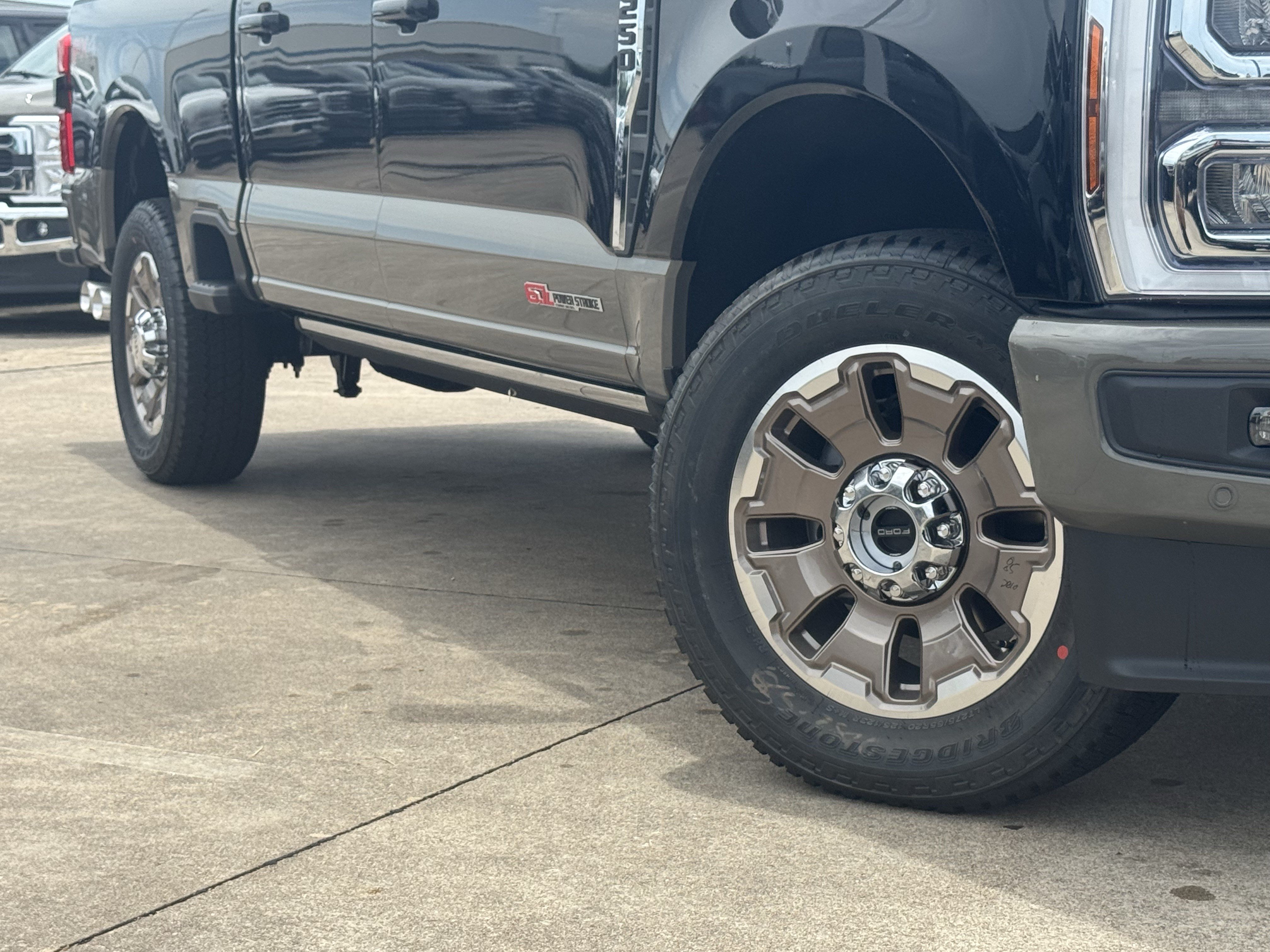 New 2026 Agate Black Metallic Ford King Ranch image 3