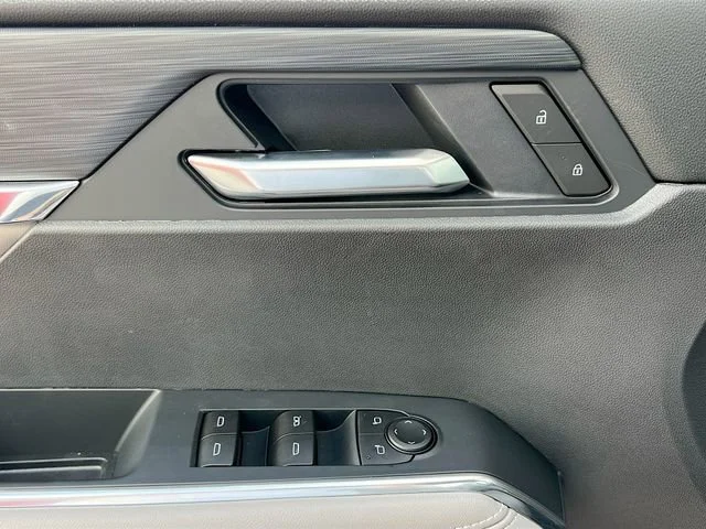 2026 GMC Acadia Elevation - Photo 13