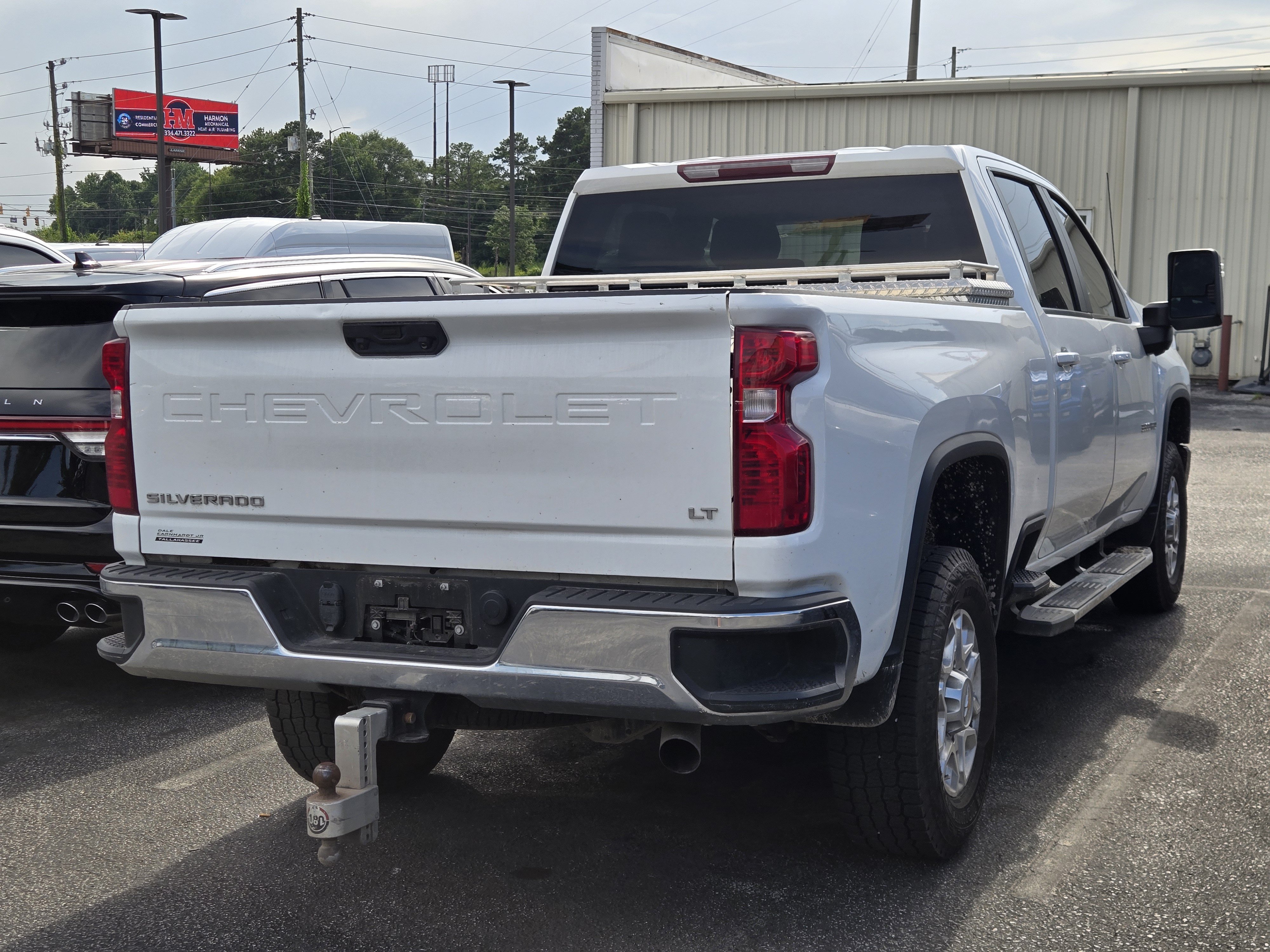 Used 2023 Summit White Chevrolet LT image 4