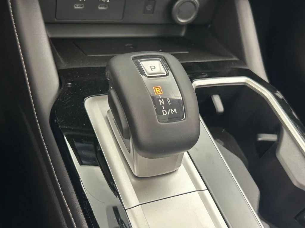 New 2026 White Mitsubishi Trail Edition image 24