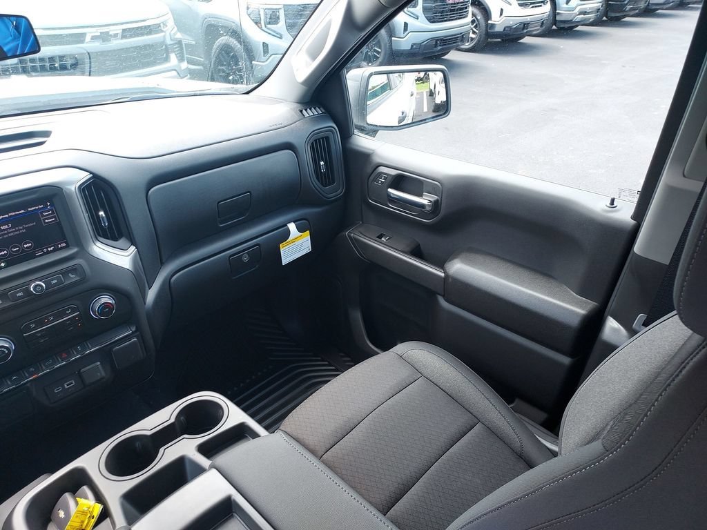2026 Chevrolet Silverado 1500 Custom - Photo 11