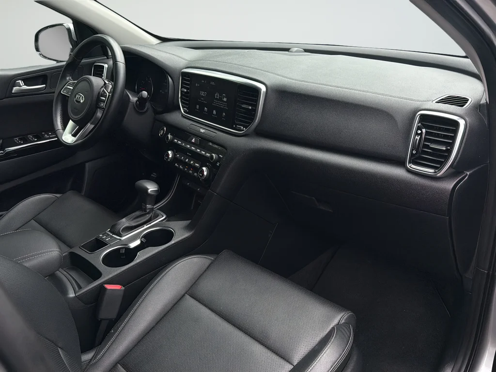Used 2022 Gray Kia EX image 10