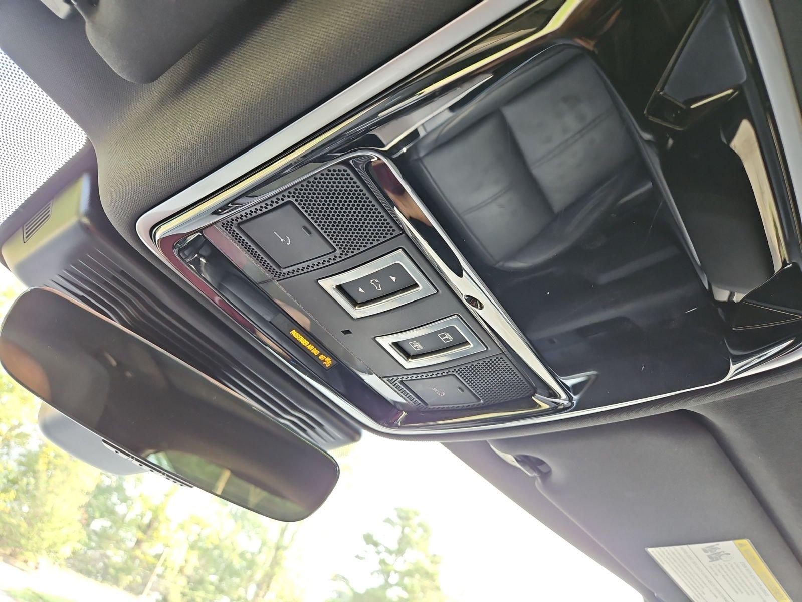 Used 2025 Gray Land Rover Dynamic SE image 29