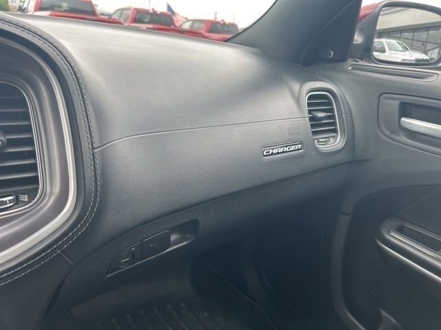Used 2020 Octane Red Pearlcoat Dodge SXT image 25