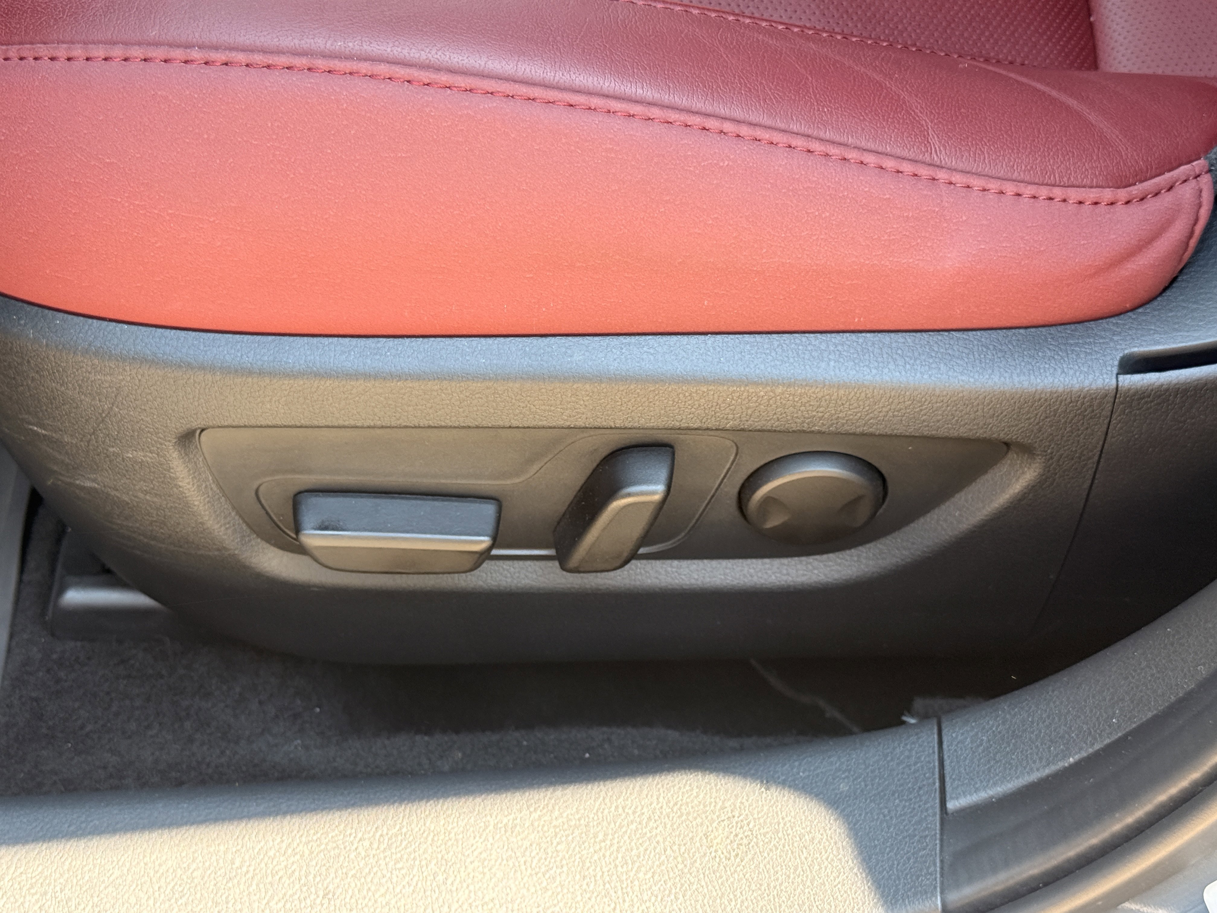 Used 2023 Polymetal Gray Metallic Mazda 2.5 S Carbon Edition image 8