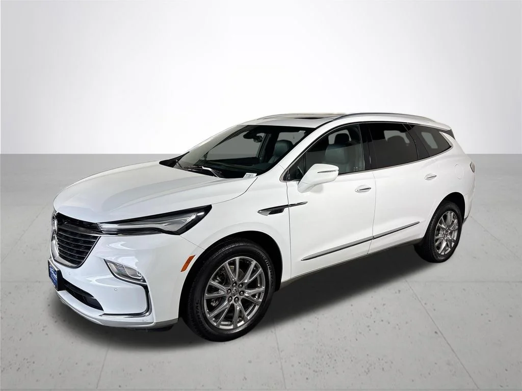 Used 2023 White Buick Essence image 2