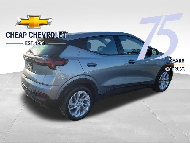 2027 Chevrolet Bolt LT - Photo 5
